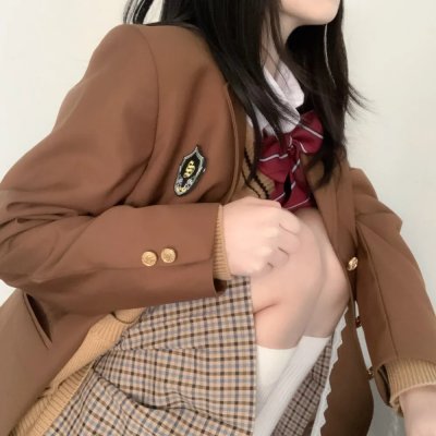 草裙诱春